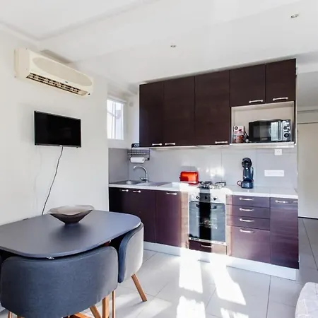 Prado Furnished * Cannes